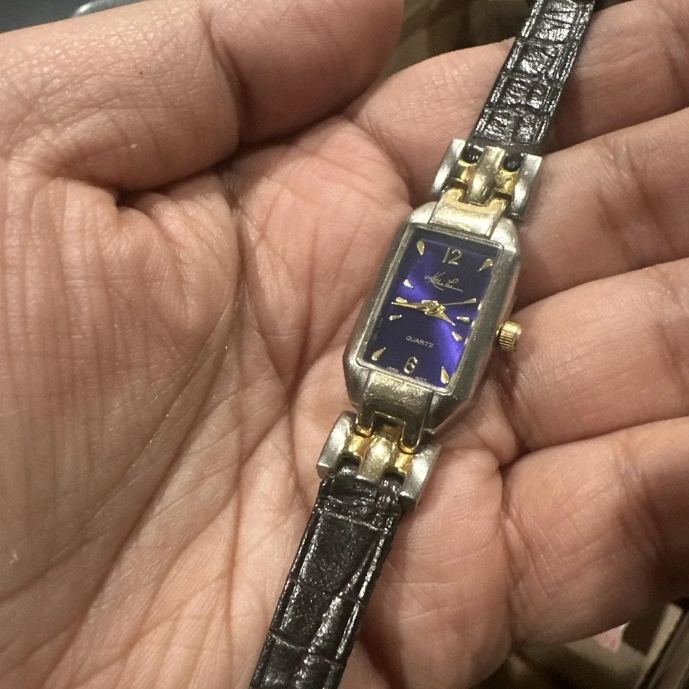 Working Ladies Kathie Lee Watch Two Tone Blue Dial Dainty New Battery 17mm Fit 7 - Picture 6 of 11